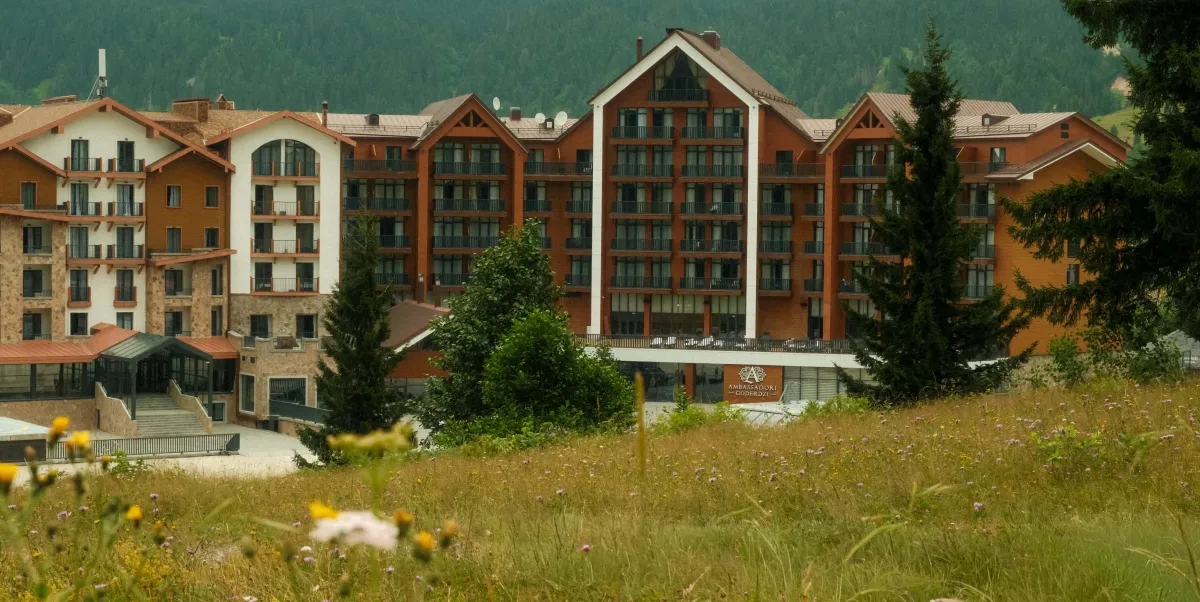 Hotel Ambassadori at the Goderdzi pass in summer