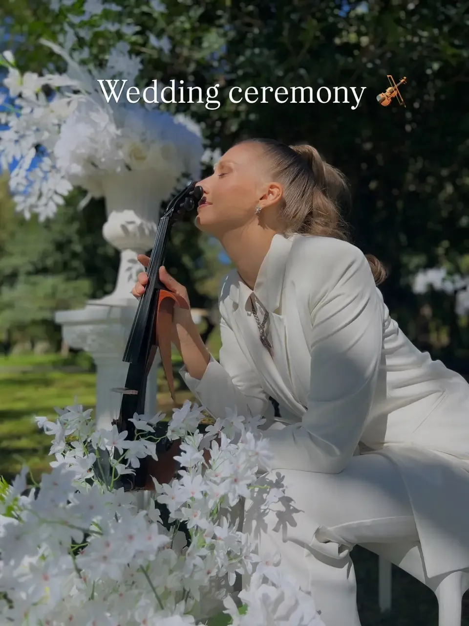 Batumi violinist Arina Dukmasova playing at a wedding ceremony