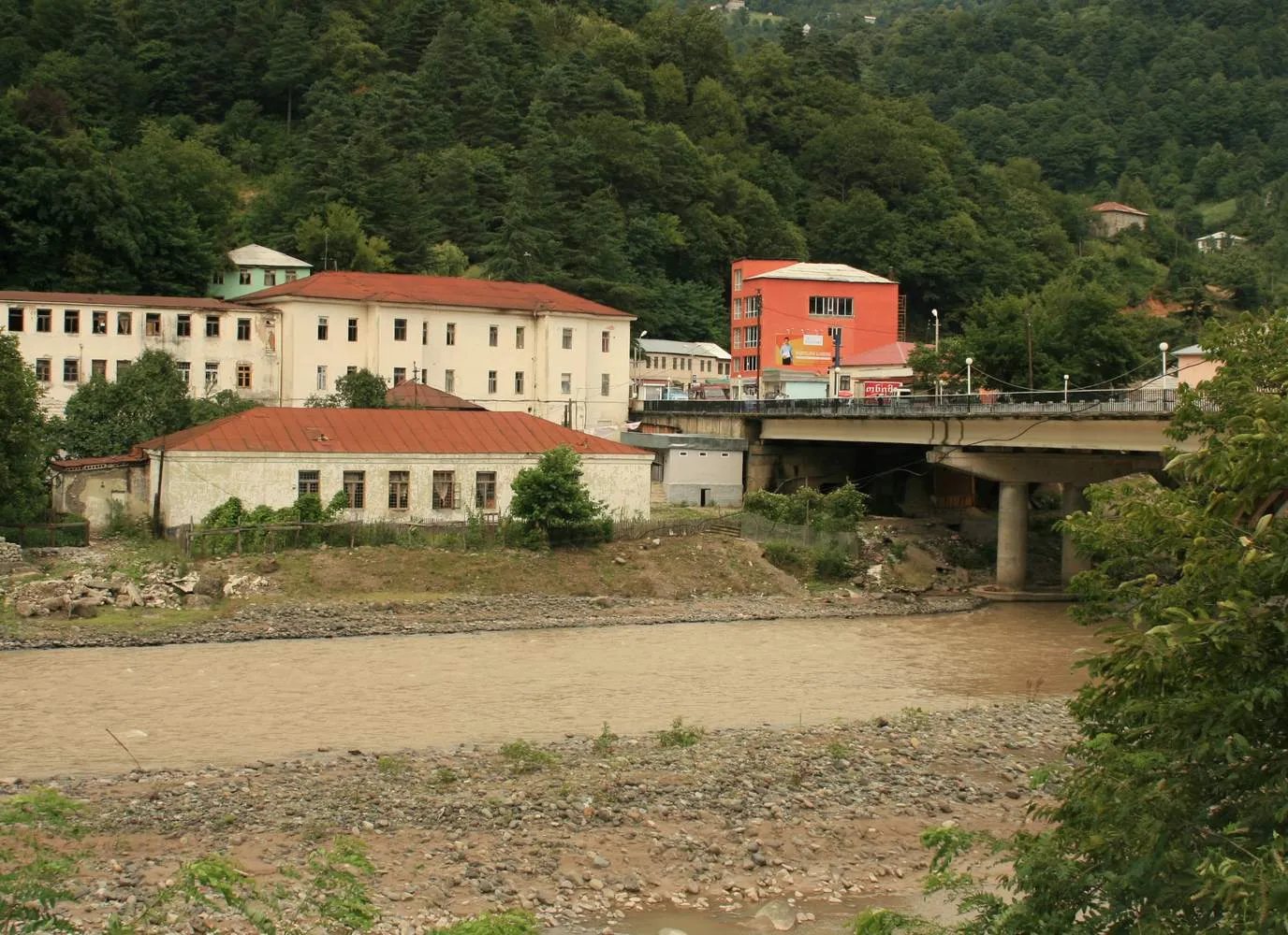 The town of Keda in the green Adjaristskali valley