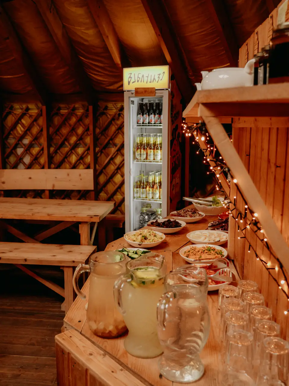 Ужин-буфет из грузинских блюд в ресторане-юрте Glamping Tago